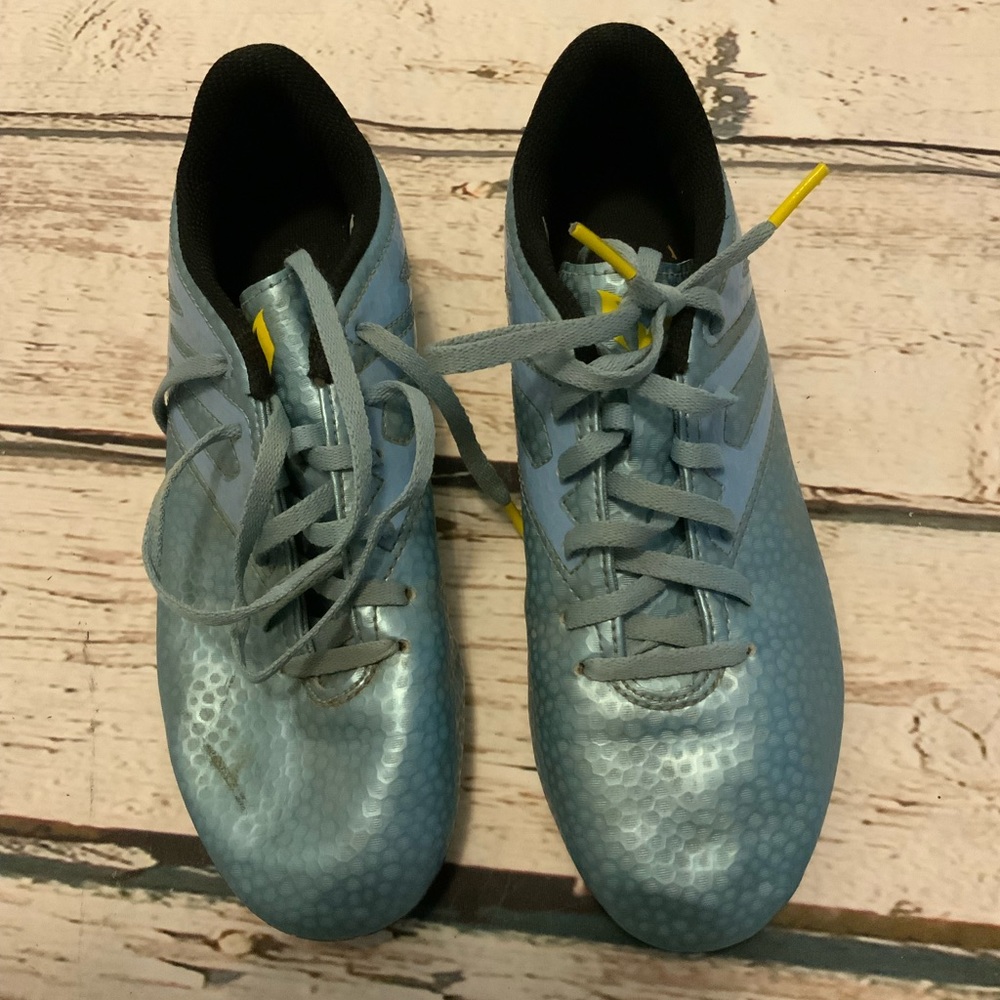 ADIDAS Performance Messi Indoor Cleats Youth Size 4‎